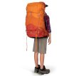 en oransje Osprey Ace 50L turrygsekk (barn)