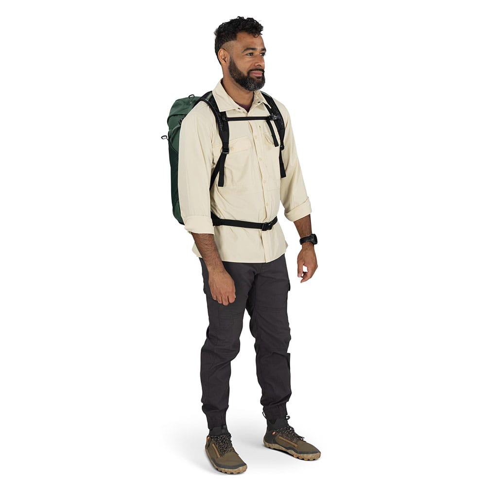 Osprey Hikelite LT 30 Tundra green på modell