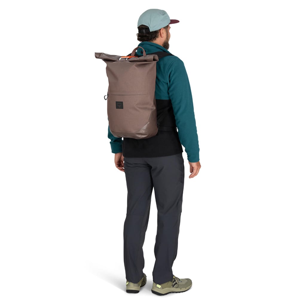 Osprey Metron WP 25S ryggsekk (unisex) på en mannlig modell