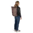 Osprey Metron WP 25S ryggsekk (unisex) på en kvinnelig modell