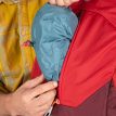 et av lommene på Osprey Stratos 34L turryggsekk (herre)
