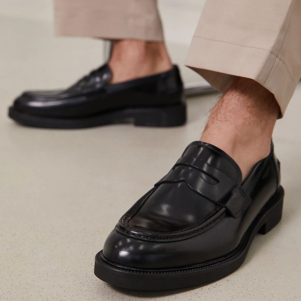 Hverdagsstrømper lave 3-pakk (unisex) i et par loafers