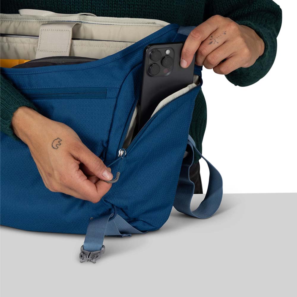 mobillomme på Osprey Daylite Messenger 12 L skulderveske (unisex)