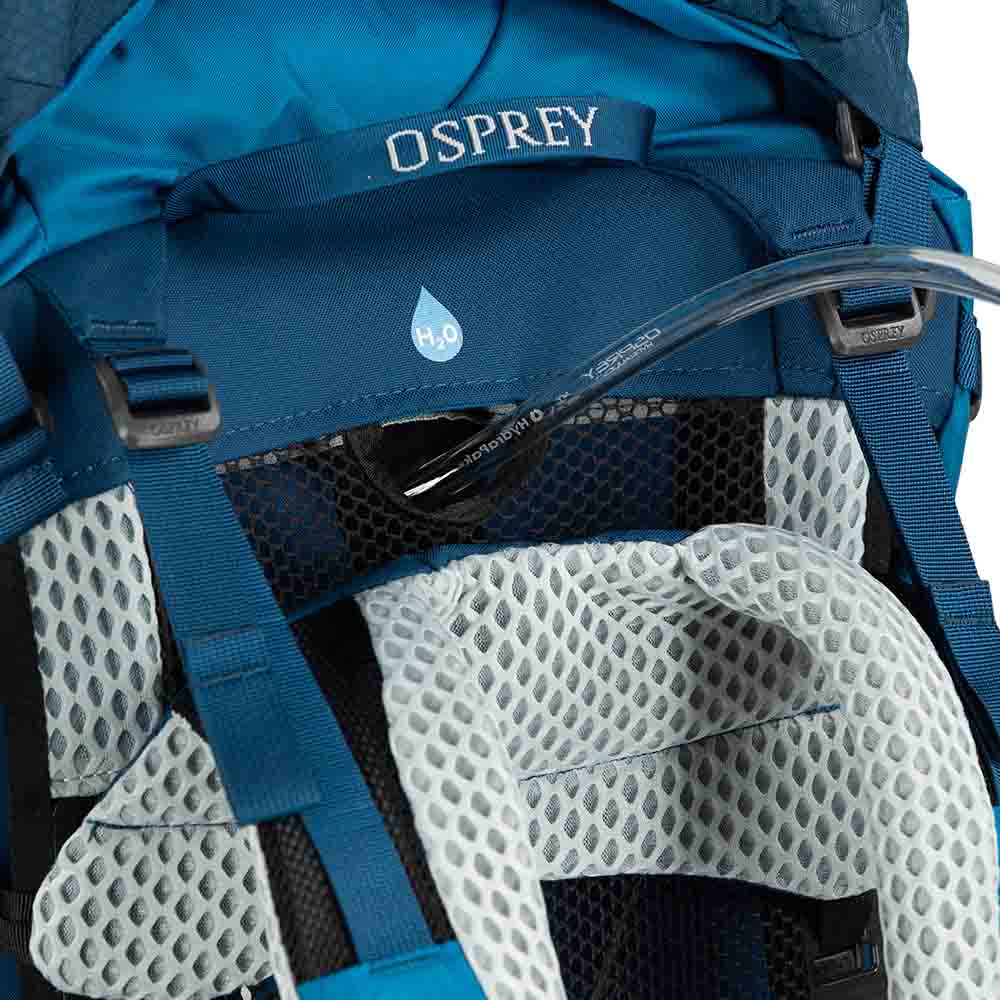 Væskesystem på Osprey Atmos AG LT 65 tursekk (herre)