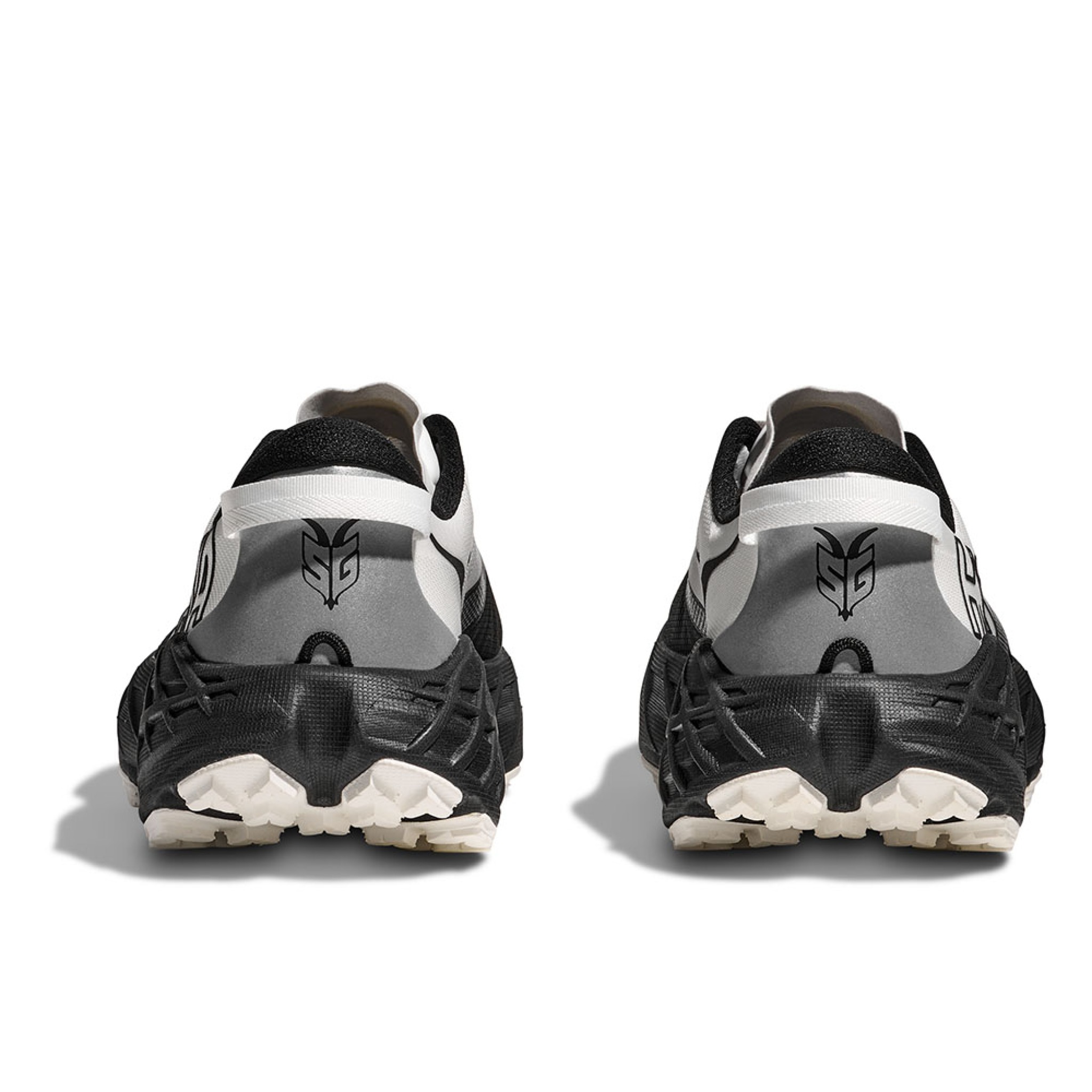 HOKA Speedgoat 7 terrengløpesko (dame) i black/white