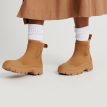 brune Tretorn Garpa Hybrid støvler (unisex) på en modell