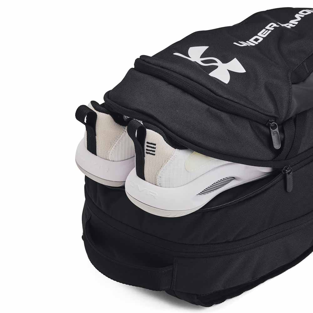 skorom på Under Armour Hustle 6.0 treningsveske med PC-lomme (unisex)